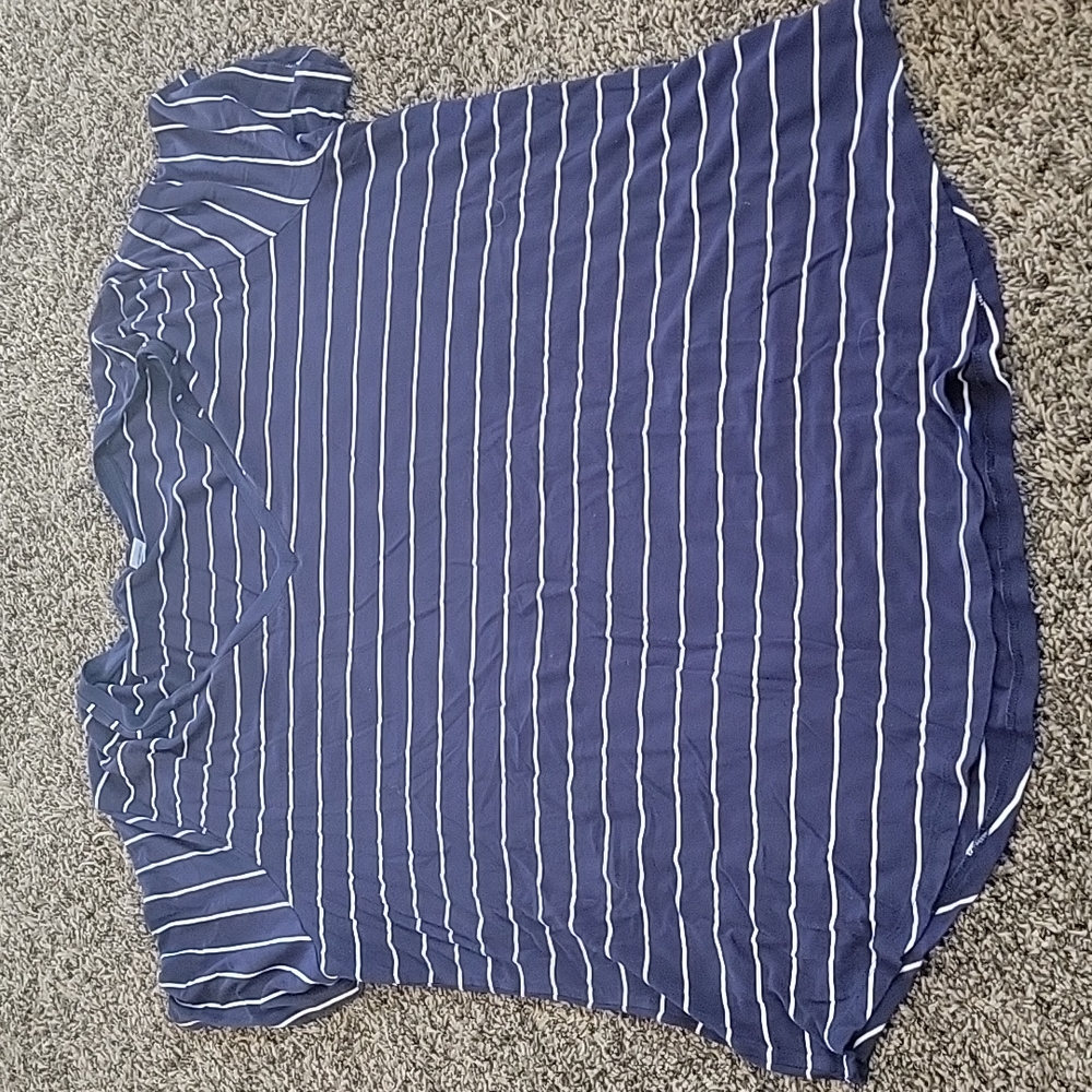 Old navy v-neck tall size luxe tshirt